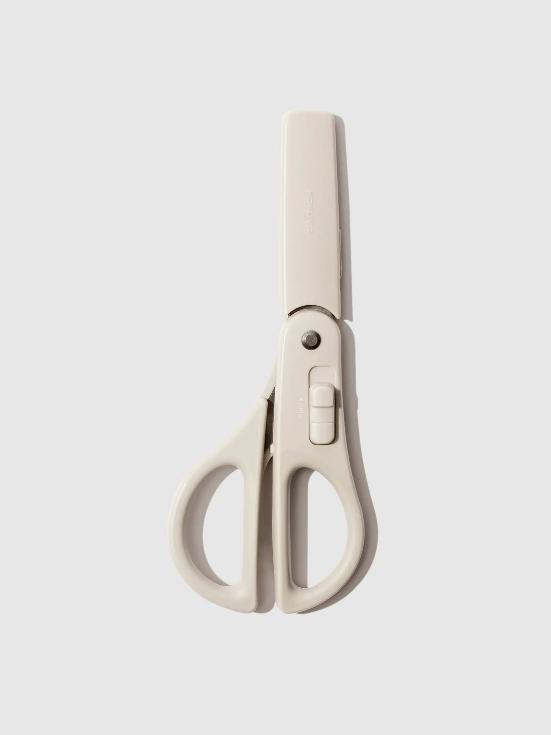 Kokuyo Hacoake 2-Way Scissors Kokuyo Hacoake 2-Way Scissors