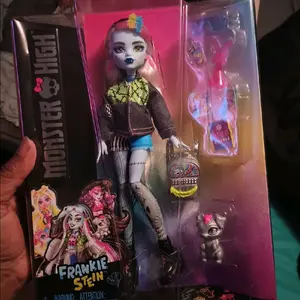 Monster High G3 Core Refresh Frankie Stein Fashion Doll, New 2024, Includes Accessories and Character Figure