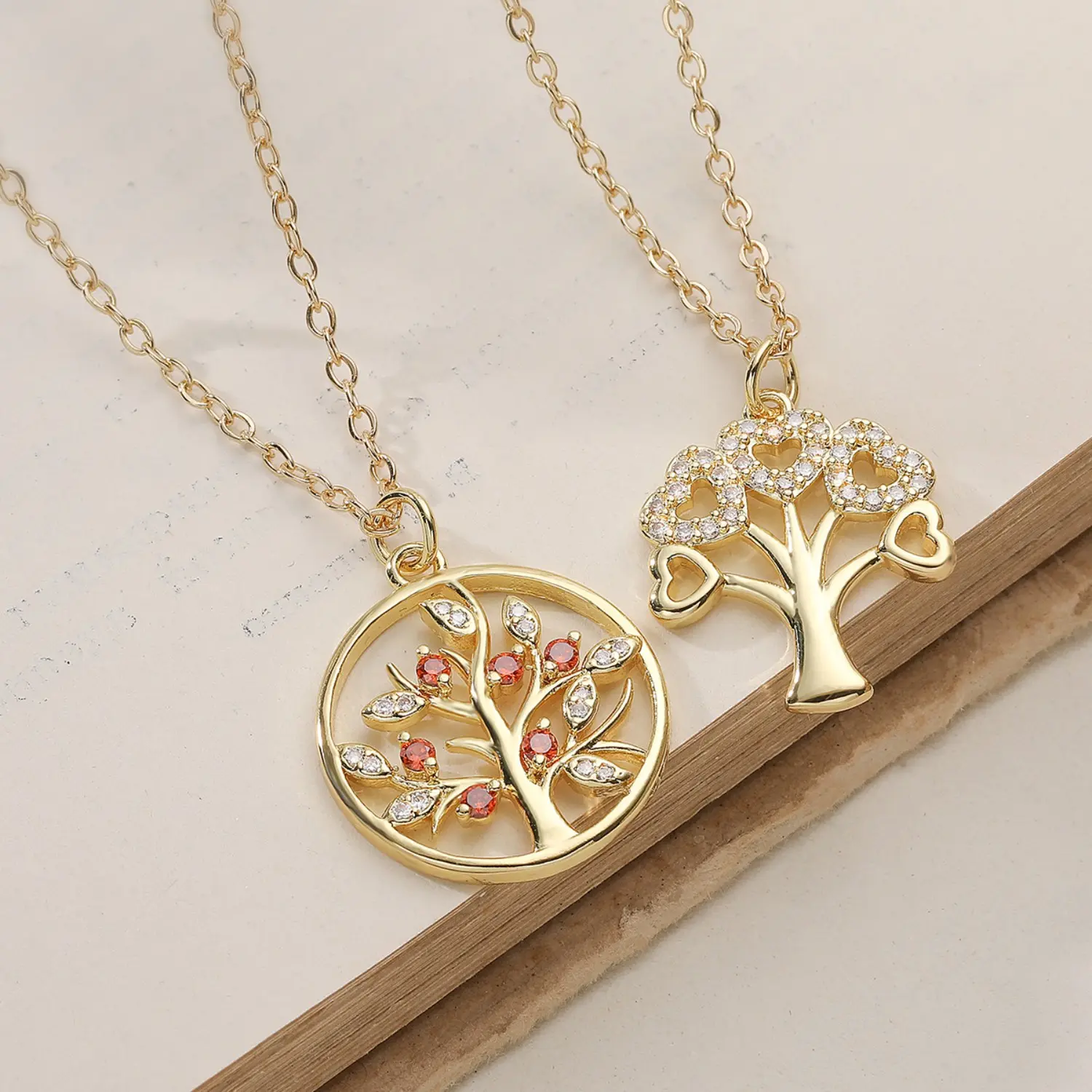 Aesthetic Trendy Tree of Life Necklace for Women, Stainless Steel Long Chain Jewelry with Crystal Accent, No-Fade Finish for Casual Wear, Female