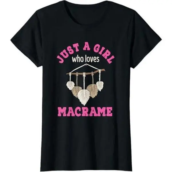 Womens Girl Loves Macrame Crochet Hitching Pattern Knotting Hobby T-Shirt