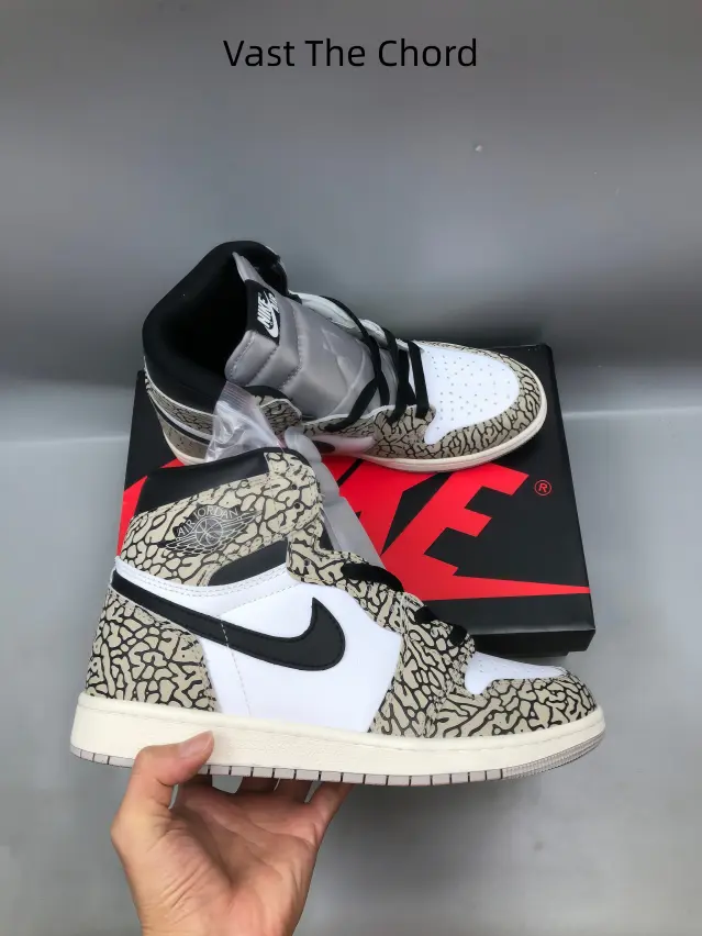 Cream Grey Crackle Print High Top Sneakers, Distressed Pattern Leather Lace Up Skate Shoes, Trend Supportive Street Footwear for Casual Everyday Fits