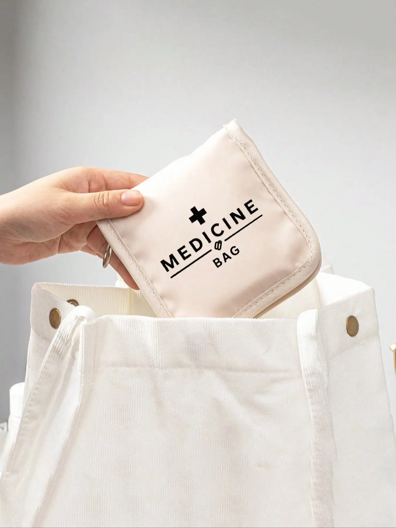 1pc Portable Medicine Bag, Compact Pill Organizer & First - Aid Pouch, Travel - Friendly Medication Storage For Daily/Outdoor/Travel, Essential For Health - Conscious & On - The - Go Users, Must - Have Medical Accessory，Multi Functional Fabric Small Medic