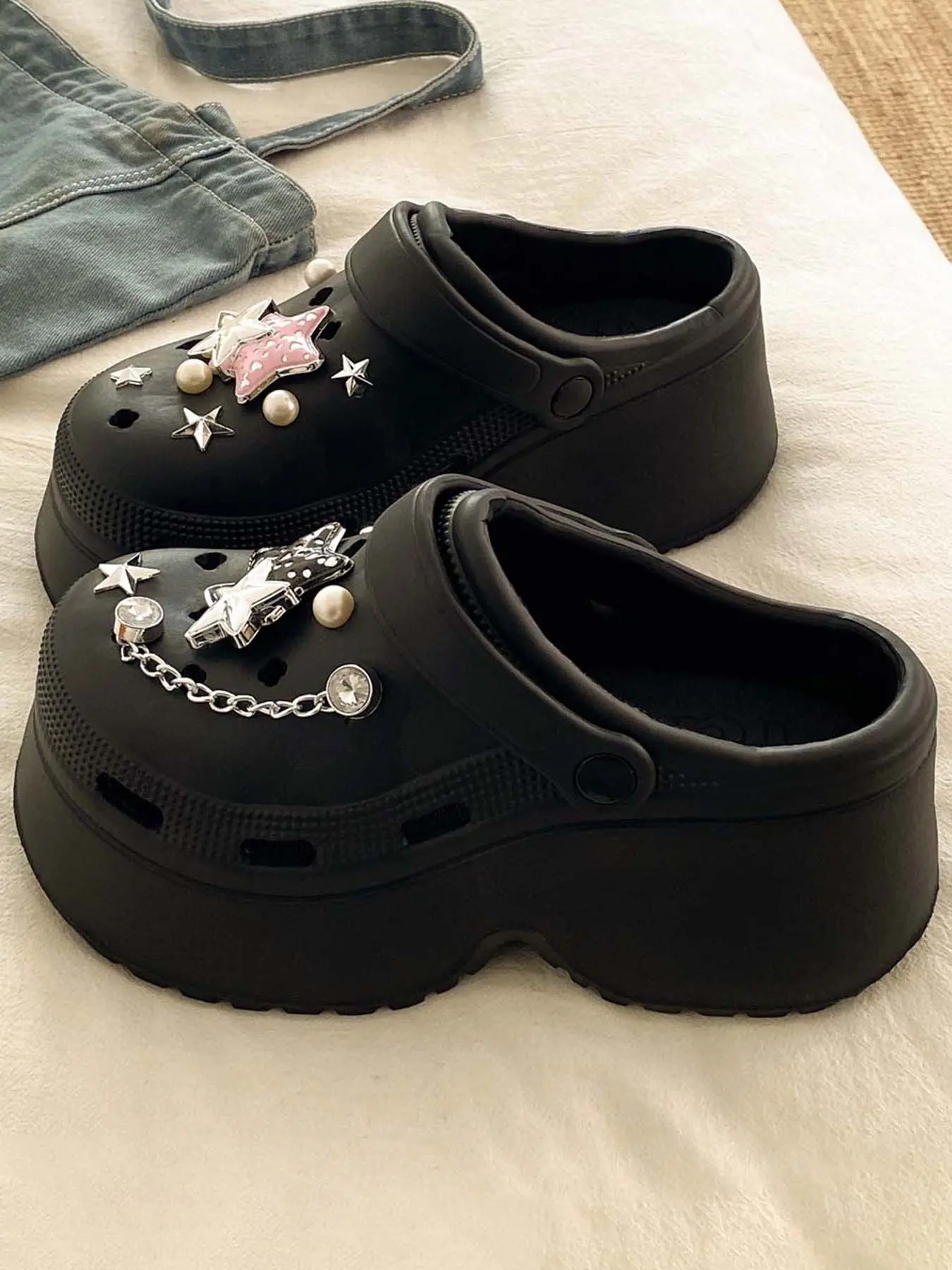 Women's Star Pearl Chain Platform Flatform Clogs - Casual Shoes Clogs, Trendy Casual Slippers, Rhinestone Decor, Thick Sole EVA, Breathable Non-Slip Sandals for Beach & Daily Wear, Fashionable Slippers