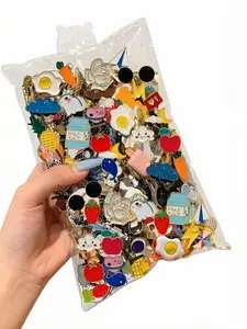 30 Piece Cute Enamel Pin Set, Various Cartoon Designs, Backpack Lapel Pins, Jeans Sweater Jacket, Unisex Fashion Accessories