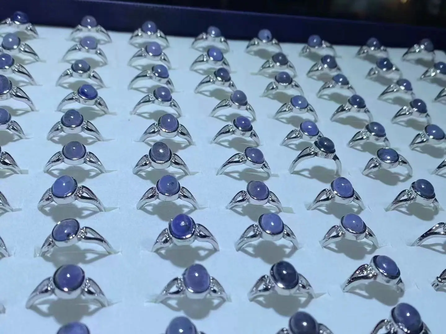 Shine(20942)gc.Tanzanite ring