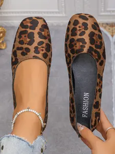 Women's Fashion Leopard Print Slip On Flats, Casual Comfort Round Toe Shoes, Lightweight Breathable, Suitable for Daily Wear, Unisex Kids Friendly