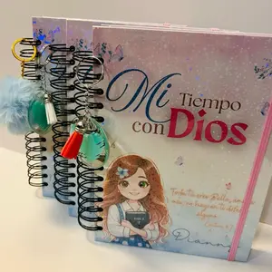 Devocional Cristiano en Español  | Diario Bíblico para Mujeres | Planificador Espiritual | Estudio Bíblico Diario