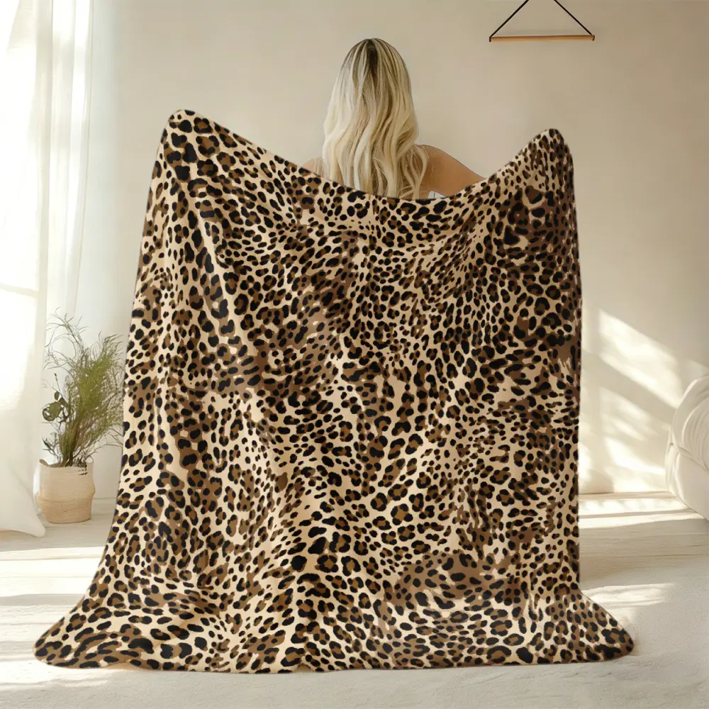 Leopard Print Blanket, Animal Print Throw Blanket, Soft Cozy Flannel Fleece Blanket for Couch Sofa Bed, Luxury Cheetah Pattern Home Decor, Fashion Blanket for Bedroom Living Room, Stylish Gift for Women, Birthday Holiday Gift