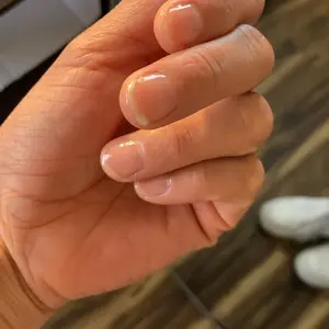 Product Review of Radiant Cosmetics Nail Growth Oil - 100% Organic, Moisturizing, Growth, Strengthening, and Brightening Formula with Vitamins and Fatty Acids for Overall Nail Health from D**️