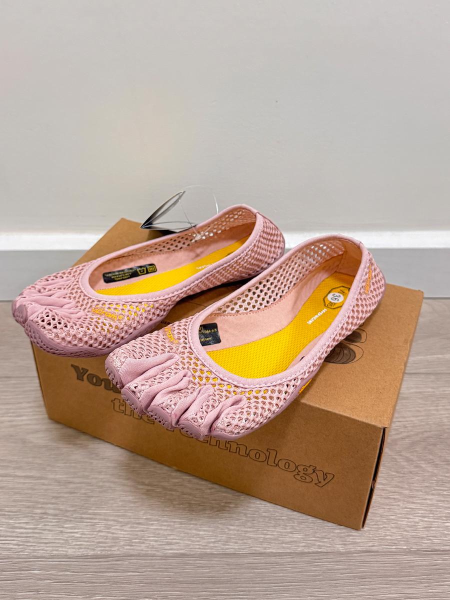 Five-Toe Yoga Shoes – Women's Toe-Separating Mesh Sneakers for Pilates, Running & Dance, Breathable Outdoor Fitness non-slip lightweight breathable comfortable fashion Five-Toe Yoga Shoes – Women's Toe-Separating Mesh Sneakers for Pilates, Running & Dance, Breathable Outdoor Fitness non-slip lightweight breathable comfortable fashion