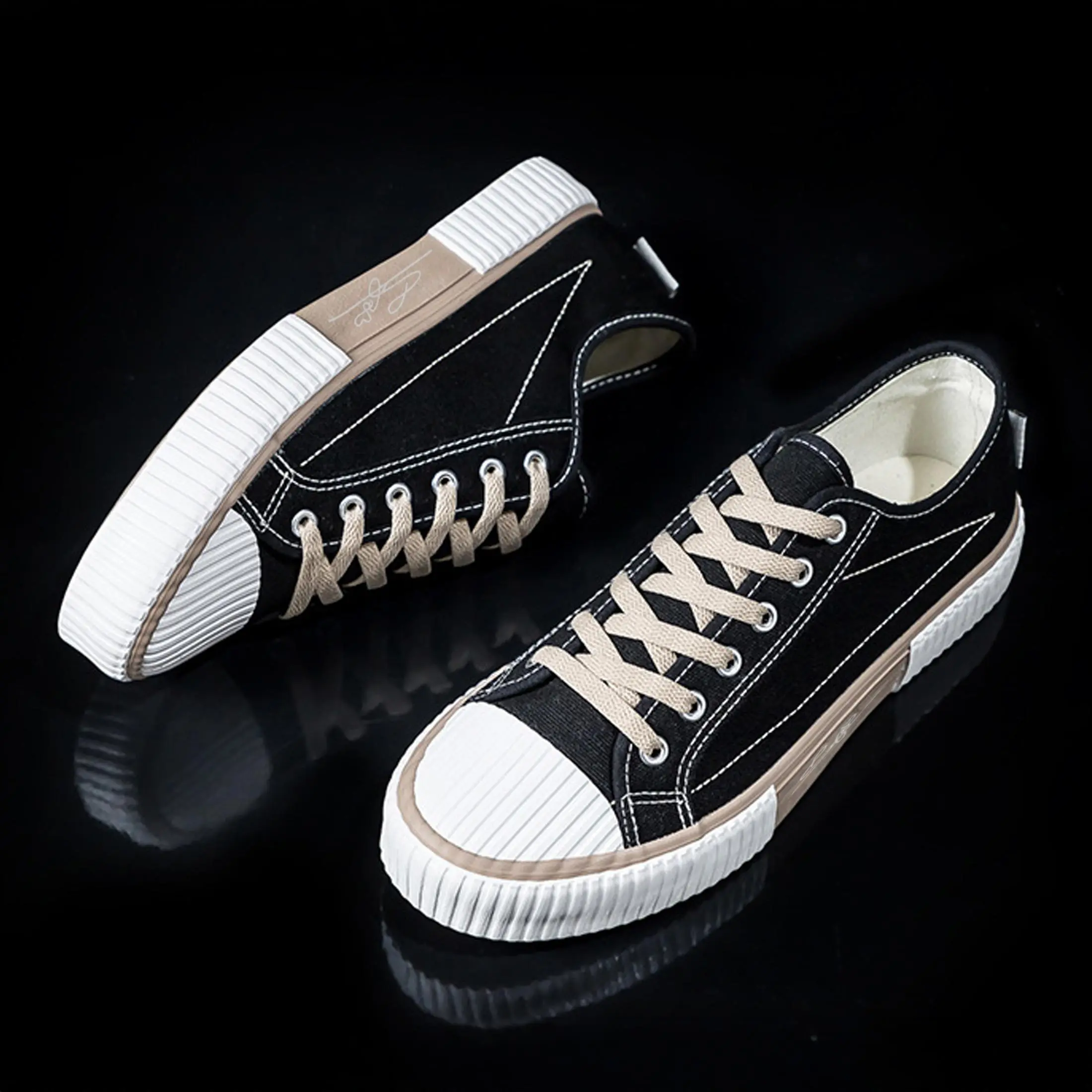 Women's Casual Canvas Shoes Low Top Lace Up Comfortable Sneakers