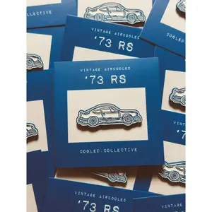 73 RS Long Hood Blue and White Scribble Pin