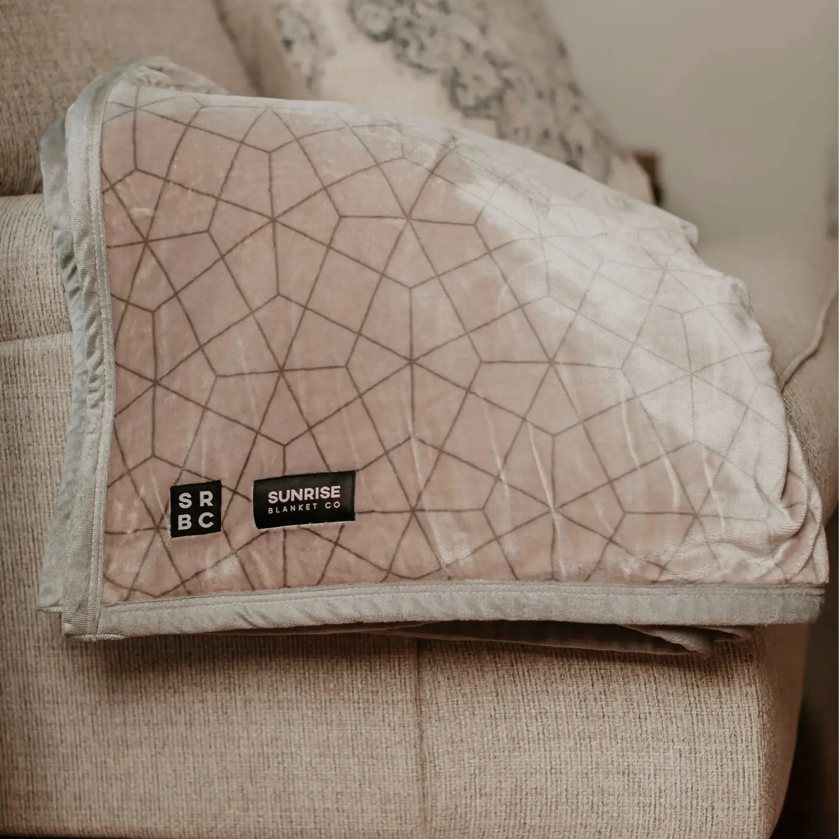MYST by Sunrise Blanket Co. - Queen-sized, limited-edition designer blankets with a purpose