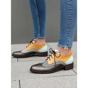 Women's Pointed Toe Lace-Up Brogue Pumps Fashion Mixed Colors Patchwork Block Chunky Heel British Style Flat Oxford Shoes Footwear Girl Leather Decor