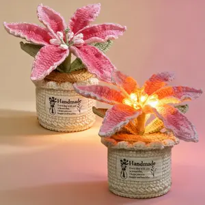 Handmade Crocheted Lily Night Light Ornament - Valentine's Day Gift, a Thoughtful Pick for Your Beloved, Cozy Bedside Decor, Warm & Inviting Home Desk Decoration