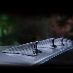 Carbon Fiber Pattern Shark Fin Shape Antenna Topper, Car Antenna Topper, Car Roof Aerial Cover, Universal Car Accessories for Car Roof & Tail Wing, Automotive, Vehicle, Decoration