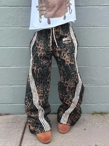 Unisex Street Style Camo Print Joggers Pants, Fitted All-Seasons Wear, Moderate Fabric, Perfect for Casual & Trendy