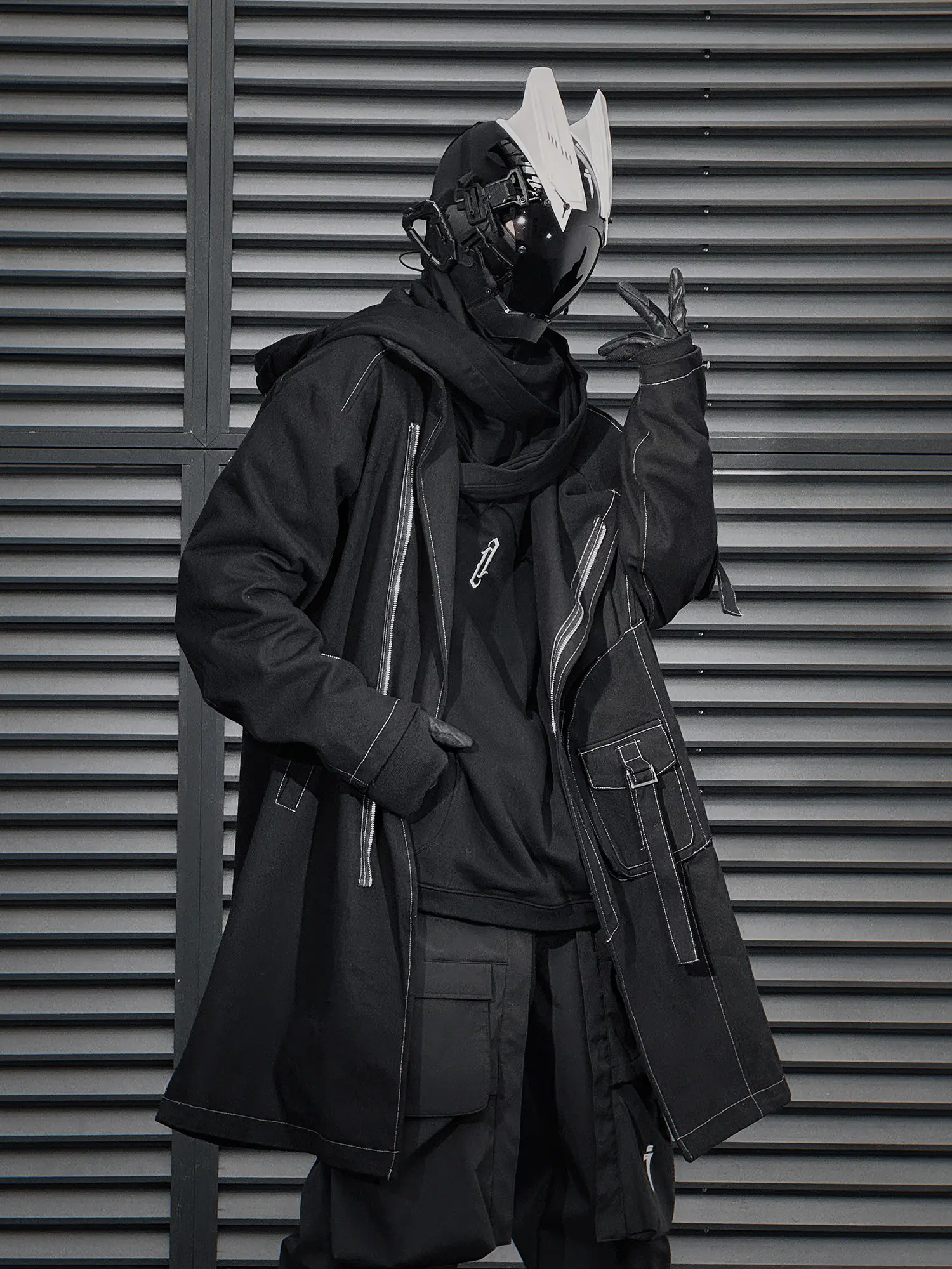 HiJ34 Black Techwear Cargo Trench Coat