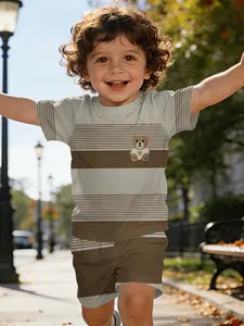Vintage striped bear digital print short-sleeve set for infants and toddlers, casual kids' clothing for babies, T-shirt suitable for daily and outdoor wear. 100% polyester, a perfect gift for infants and toddlers! Outfit