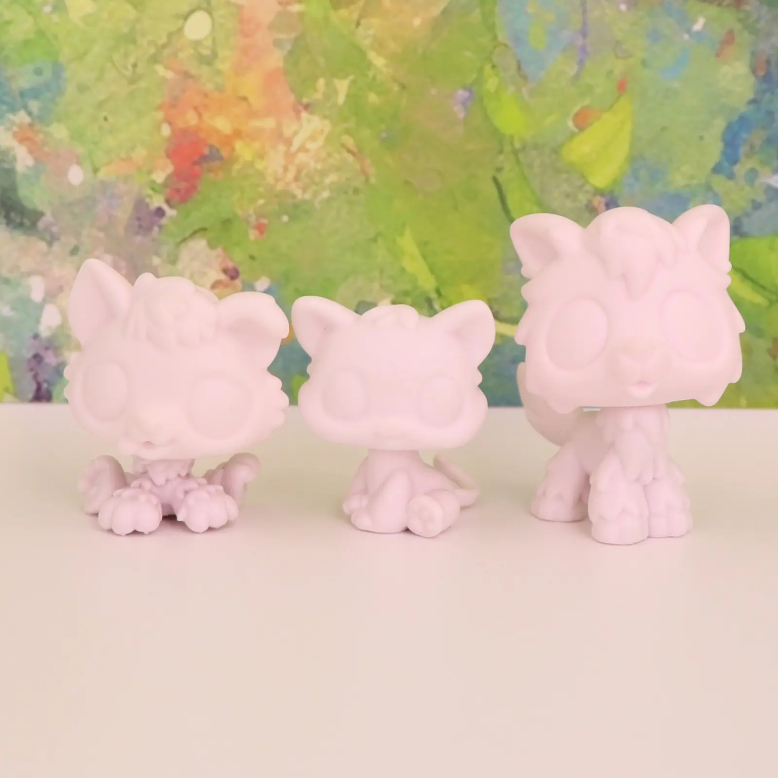 3 Pcs Unpainted Mini Cat Figurines Blank Plastic Kitten Statues, Paint Your Own DIY Craft Figures Custom Hand Painting Blank Molds for Kids Art Desktop Decor Hobby Gift