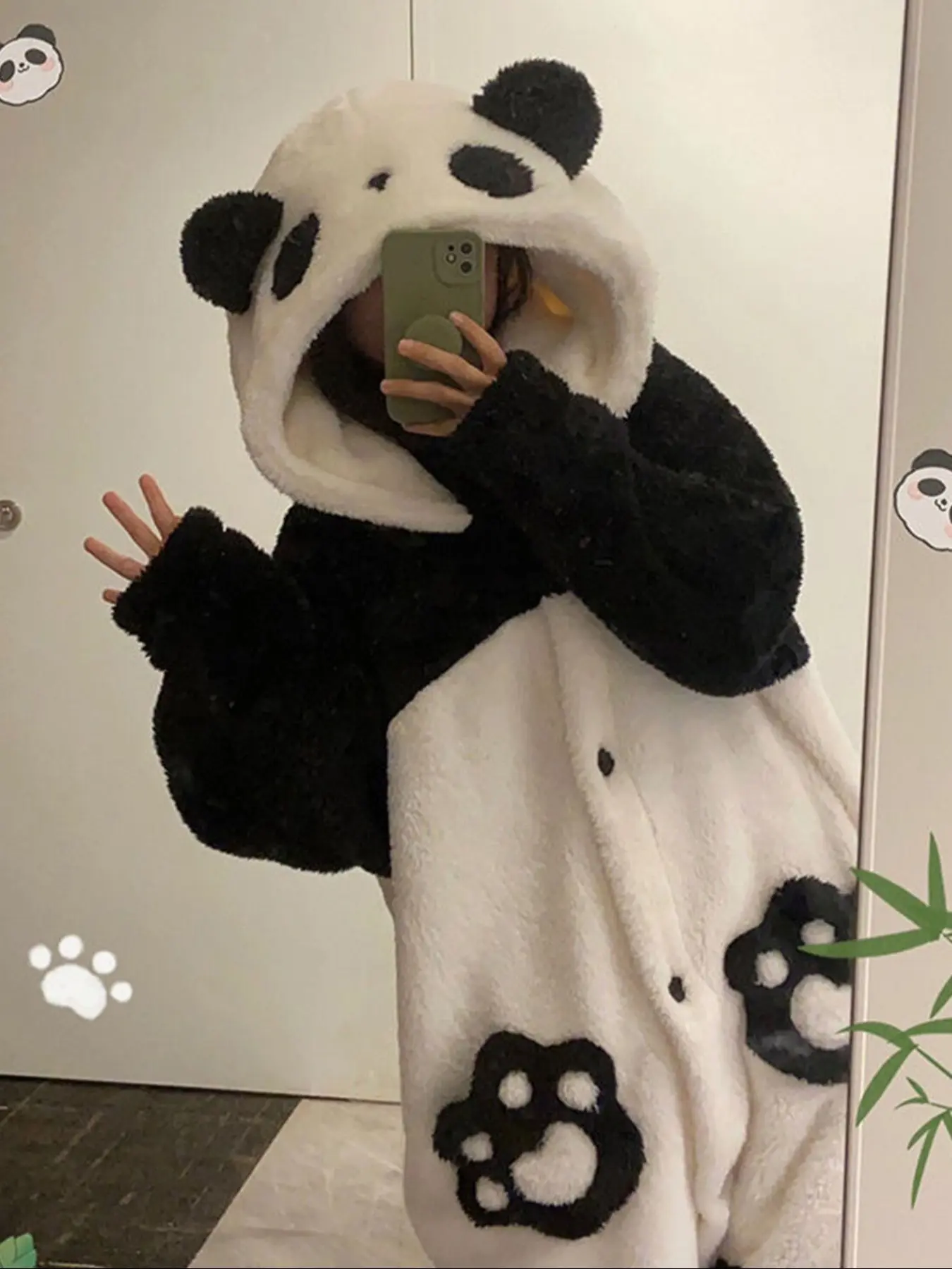 1pcs Women's Winter Cartoon Panda Pajamas Pjs Set, Flannel TV Blanket Loungewear, Long Thick Couple Sleepwear Gift for Thanksgiving Christmas