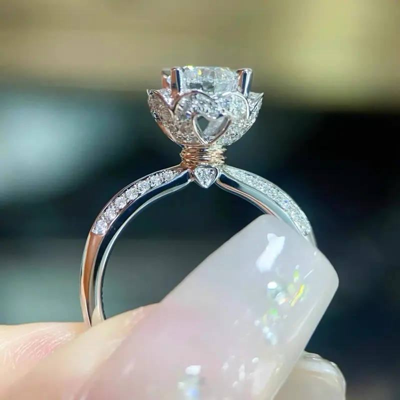 Moissanite Diamond Ring - Bridal Bouquet