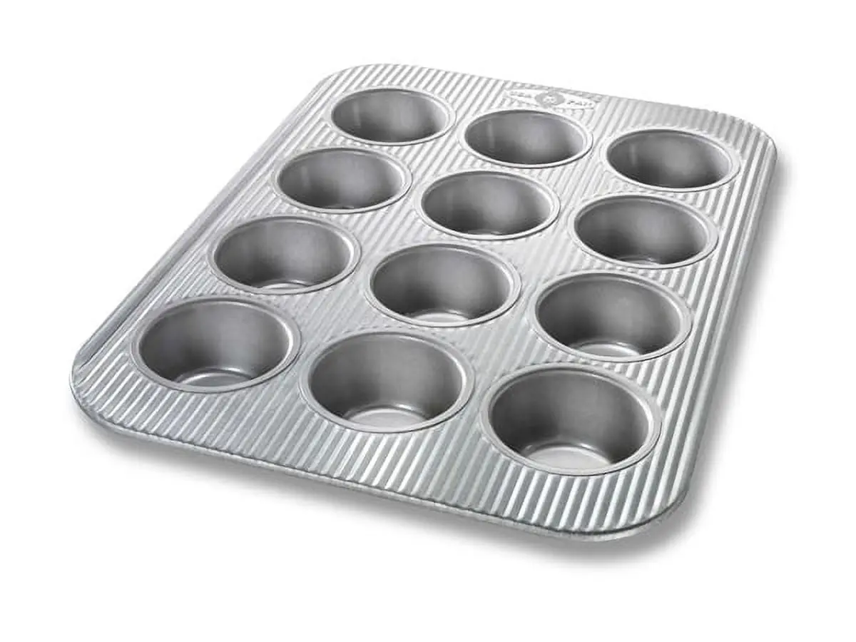 USA Pan 1.37 x 15.75 x 11.12 in. USA Pan 12 Cups Steel Metallic Muffin Pan