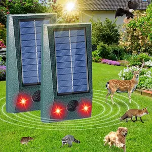 Ultrasonic animal repellent, outdoor solar-powered cat repellent, deer deterrent with LED flashing action, waterproof bird repellent suitable for dogs, foxes, gardens and courtyards, Deer Repellent Devices