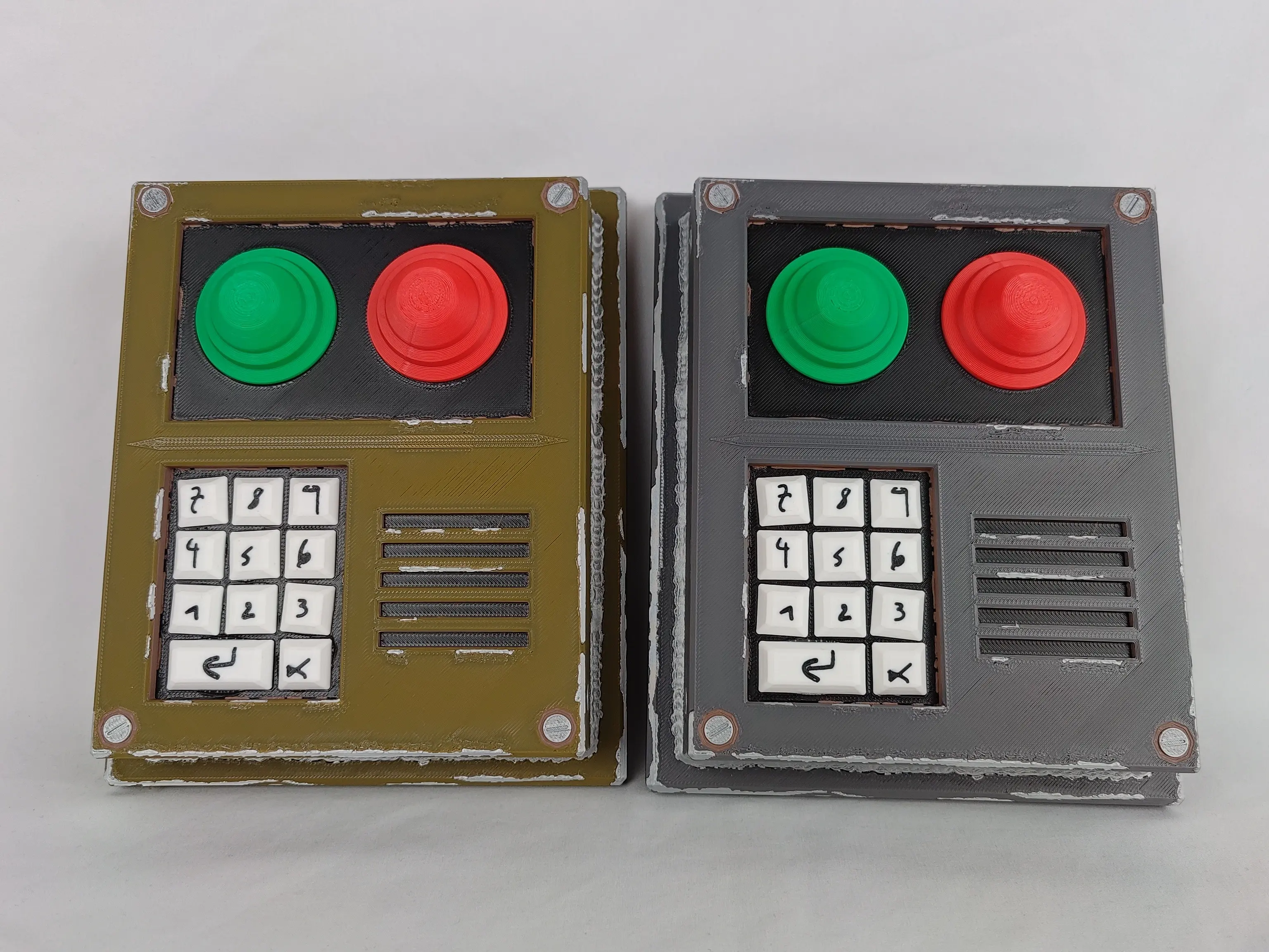 Rust Life-Size Code Lock Prop