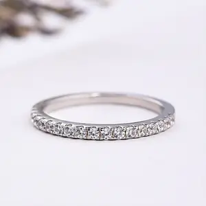 Maxine Classic Round Cut 5A Cubic Zirconia Full Eternity Women's Wedding Band, Artificial Gemstone Jewelry for Daily & Multi-Occasion Use (Proposal, Anniversary)