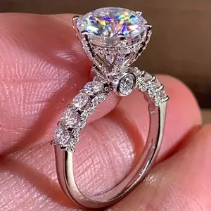 Elegant Silvery Engagement Ring with Luxury Sparkling Cubic Zirconia, Timeless Design for Wedding Promise Anniversary Holiday Gifts