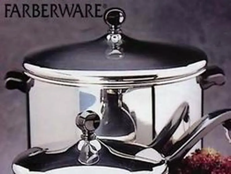 Farberware Classic Series 8 Quart Covered Stockpot -