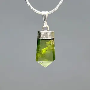 Peridot Jewerly Pendant - Green Gemstone with Simple Design and Silver Chain