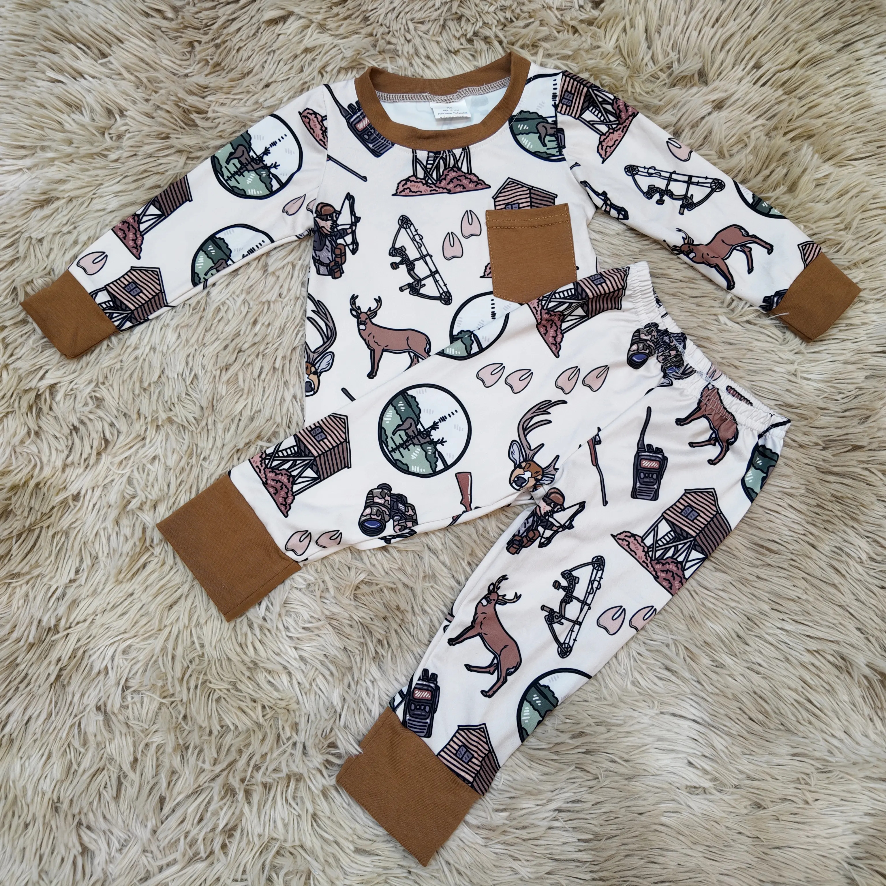 Toddler Boys' Deer Hunting 2-Piece Long Sleeve Sleep Suit - Cozy Brown Kids' Clothes with Pocket Detail, Cute Pajamas, Sleepwear Outfit, Long Sleeves