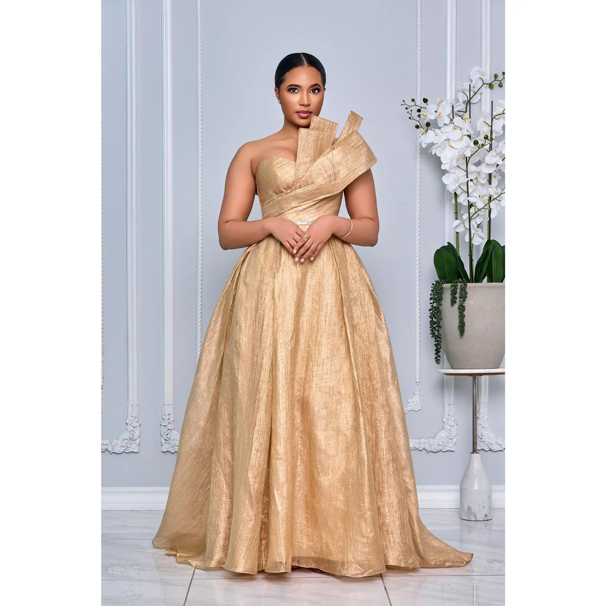 STRUCTURED SWEETHEART BODICE COUTURE GOWN