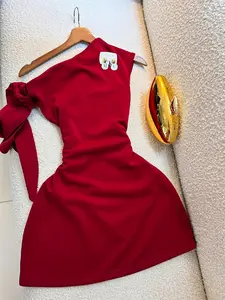 Elegant Wine Dress, Asymmetrical Shoulder Bow Design, Slim-Fitting Bodycon Short Skirt, Perfect for Dating Parties Evening Events