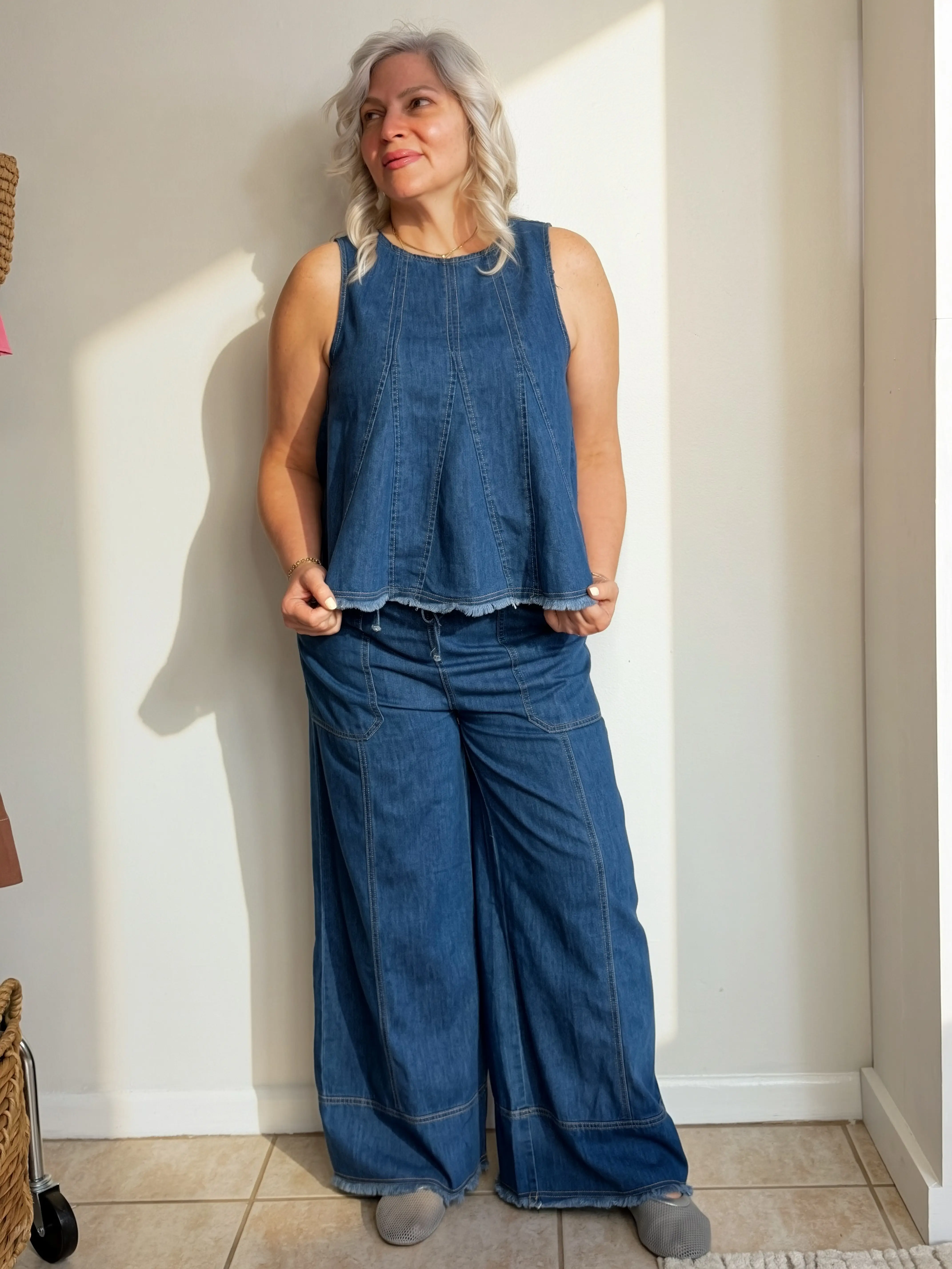 Women's Chic Casual Indigo Drift 2-Piece Soft Washed Denim Set - Sleek Tank Top, Flattering Wide-Leg Pants for Statement Everyday Style