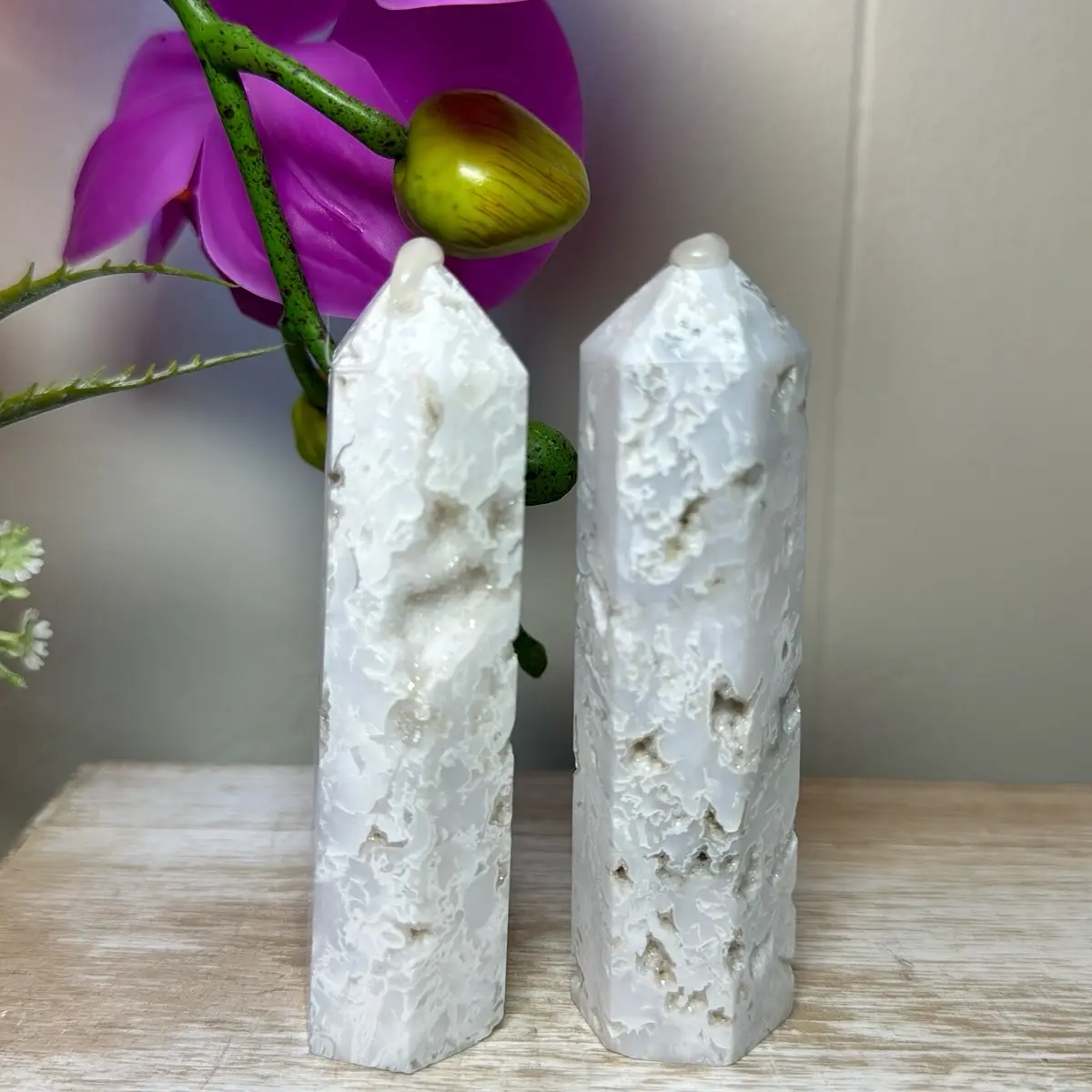 White Druzy Agate Tower- Meditation | Calming| Raise Vibrations | Healing | Natural small crystal