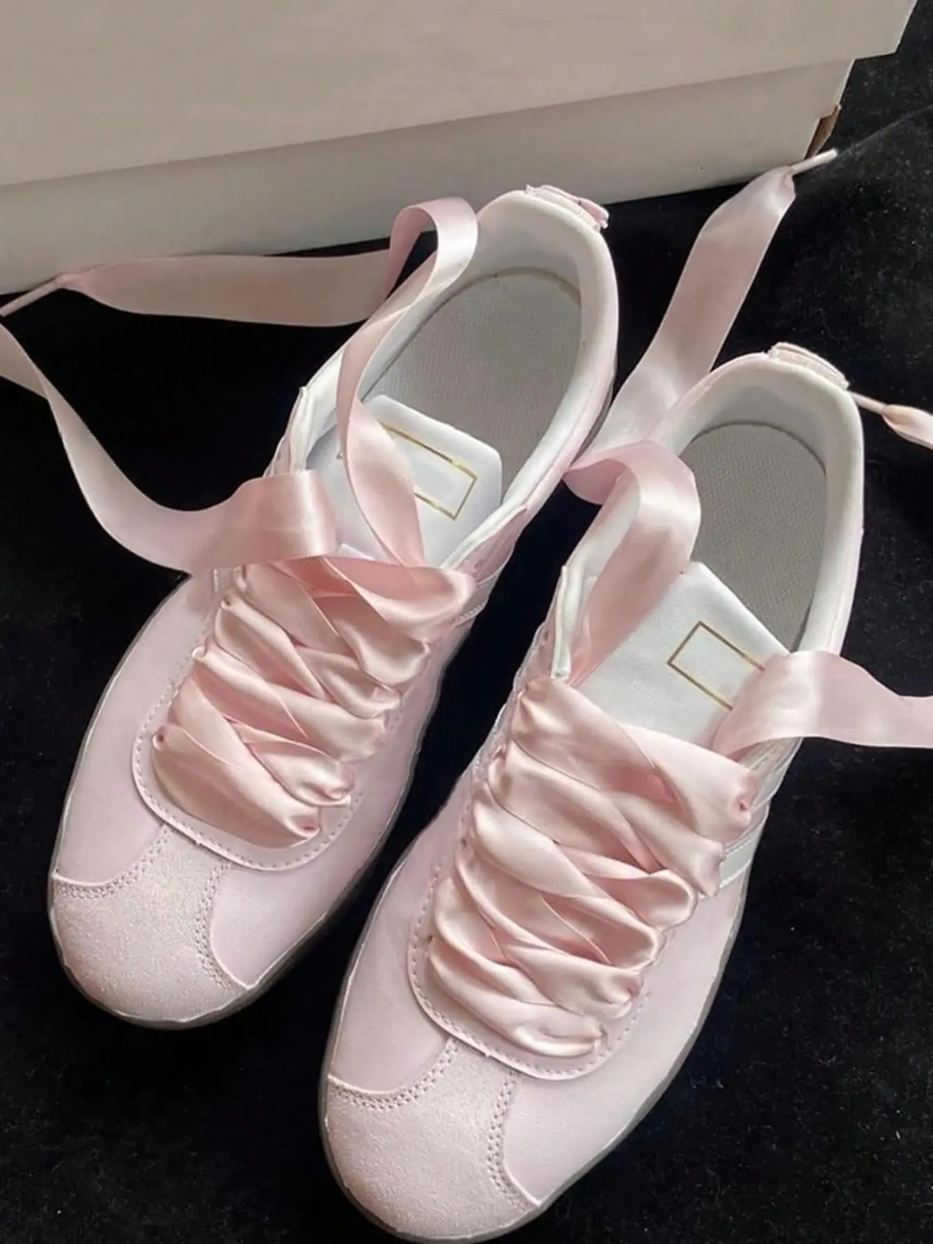 1 Pair Women’s Pink Satin Shoelaces – 120cm Decorative Ribbon Laces for Sneakers, Trainers, Flats, Canvas & Wedding Shoes