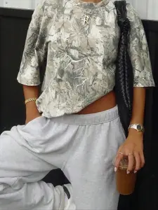 Women's All Over Print Round Neck Tee, Casual Camo Print Short Sleeve Crew Neck T-shirt for Daily Wear, Ladies Clothes for All Seasons, Top