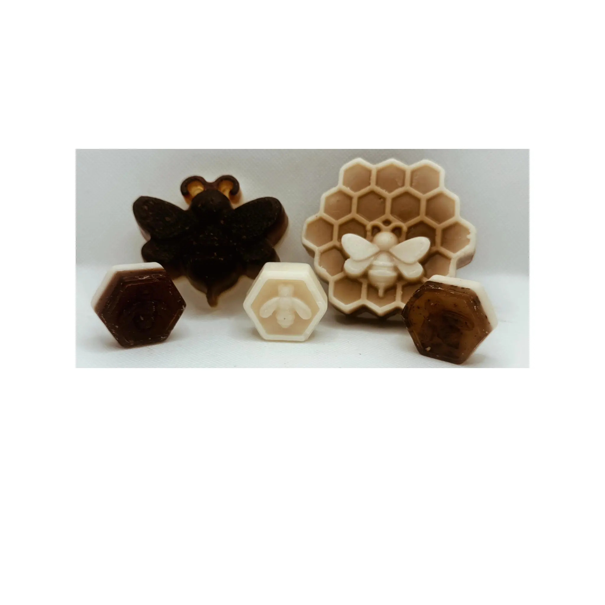 Littles Bees Sample Bars of Soap 9G - Bee and Honeycomb Designs Mini Soap Bars Body Care Blend Skin Repair Cleanser Coffee Cleansing with Cinnamon Honey Goat's Milk & Coffee Scent Scented