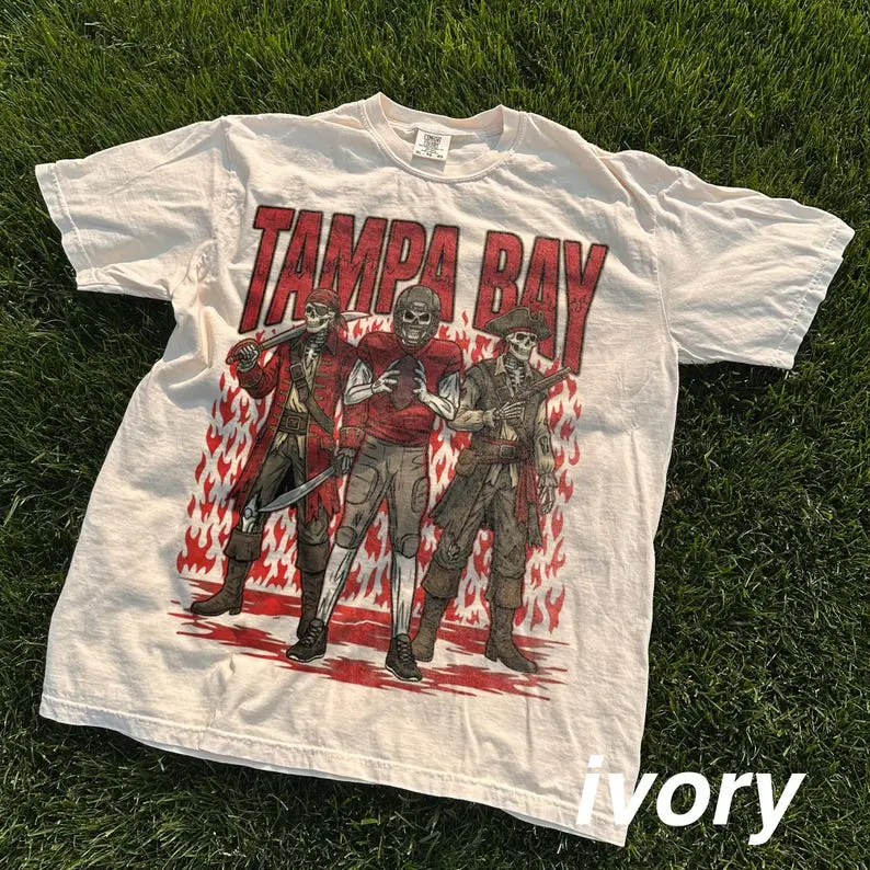 Tampa Bay Football Shirt, Vintage Buccaneers Tee, Retro 90s Game Day Tee, Good Graphic Tee, Unisex Cotton T-Shirt, Sport Trendy Gift T-Shirt, Top Menswear Streetwear Womenswear