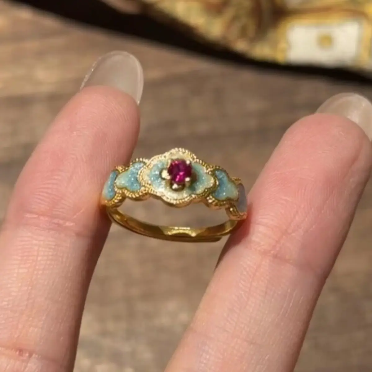 Vintage Blue Flower Enamel Drip Glazed Ruby Ring New Chinese Elegant Noble Palace Style Index Finger Ring Emerald Solitaire Engagement Ring Statement Rings