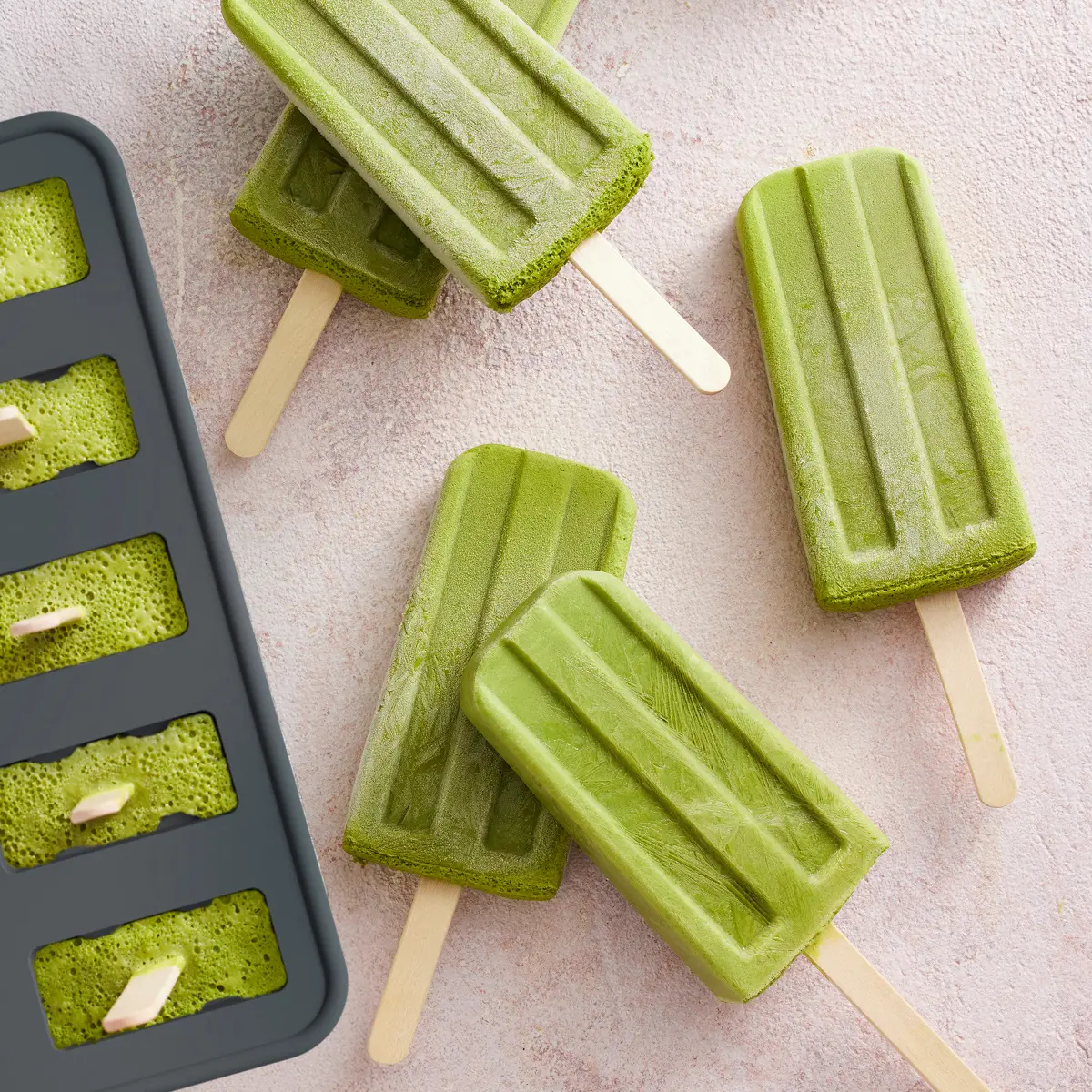 Nama Silicone Popsicle Mold - Zero Waste Kitchen Utensils Ice Pop Maker with Lid, for Kids, Homemade Treats & Smoothie Desserts