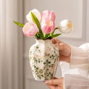 Vintage Pastoral Octagonal Vase, Green and Beige Retro Ceramic Flower Vases, Rustic Farmhouse Vases Chinoiserie Floral Small Vase for Home Decor, Living Room, Kitchen, Bedroom and Shelf 6.1 Inch（Without flowers）