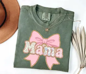 Spring Bow Mama Floral Graphic T-Shirt, Cute Mom Tee, Soft Vintage Washed Shirt, New Mom Gift, Mother’s Day 2026 Outfit, Women’s Tee (100% Cotton)