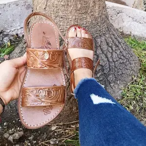 Huarache shoe for woman open toes tooled /huarache sandal for woman/mexican huaraches/leather huaraches for woman/boho hipie sandals woman