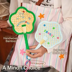 Handmade Manual Straw Hand Fans Flower Shape Handheld Hand Cranked Fan Adjustable with Hanging Hoop Summer Cooling Fan