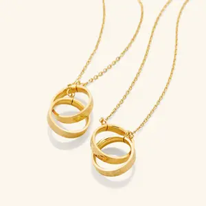 Best Friends "Hold on" Interlaced Necklace Set