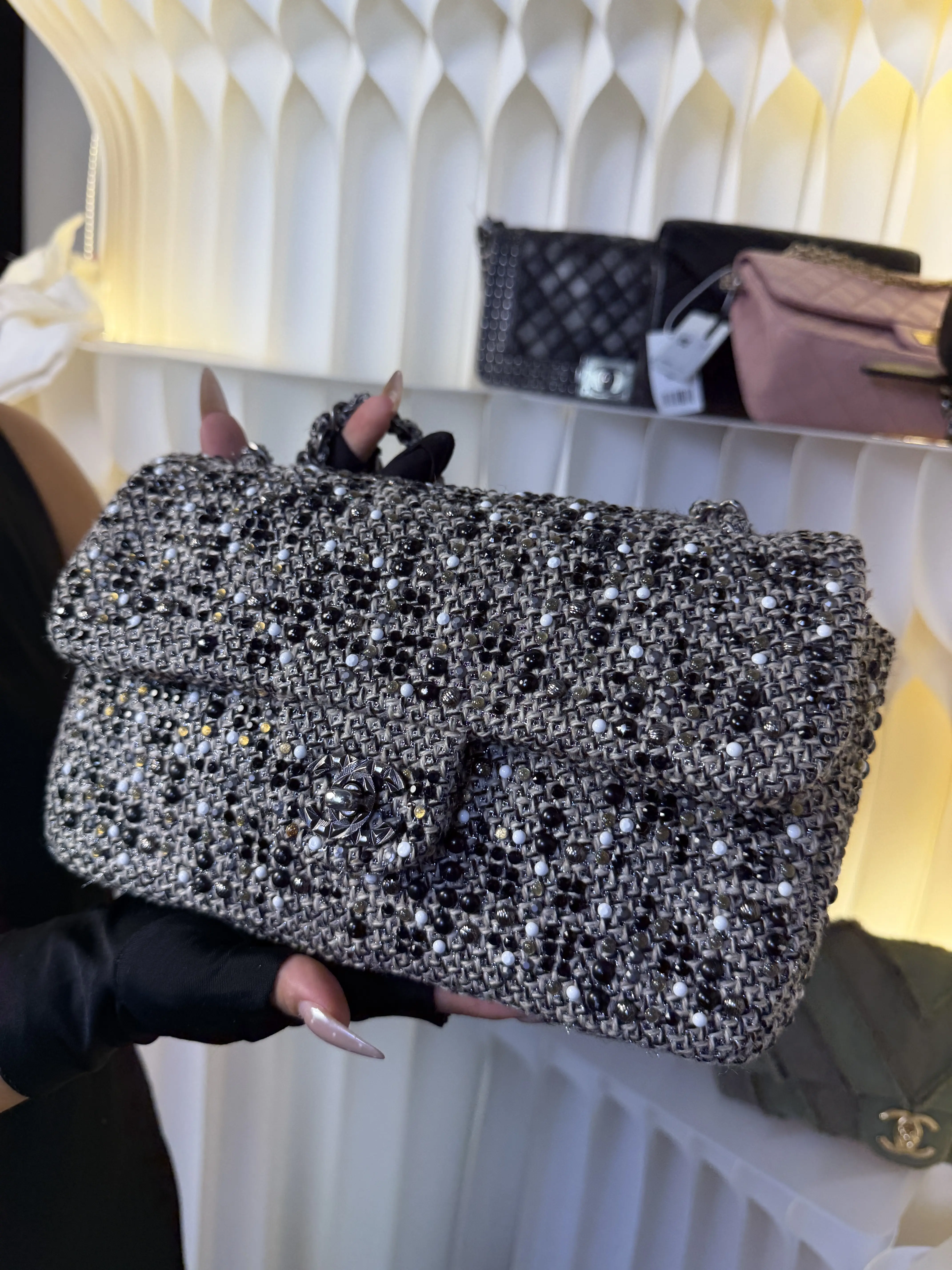 Pre-owned CHANEL Gray Medium Quilted Crystal Tweed Single Flap Bag Grey Cloth